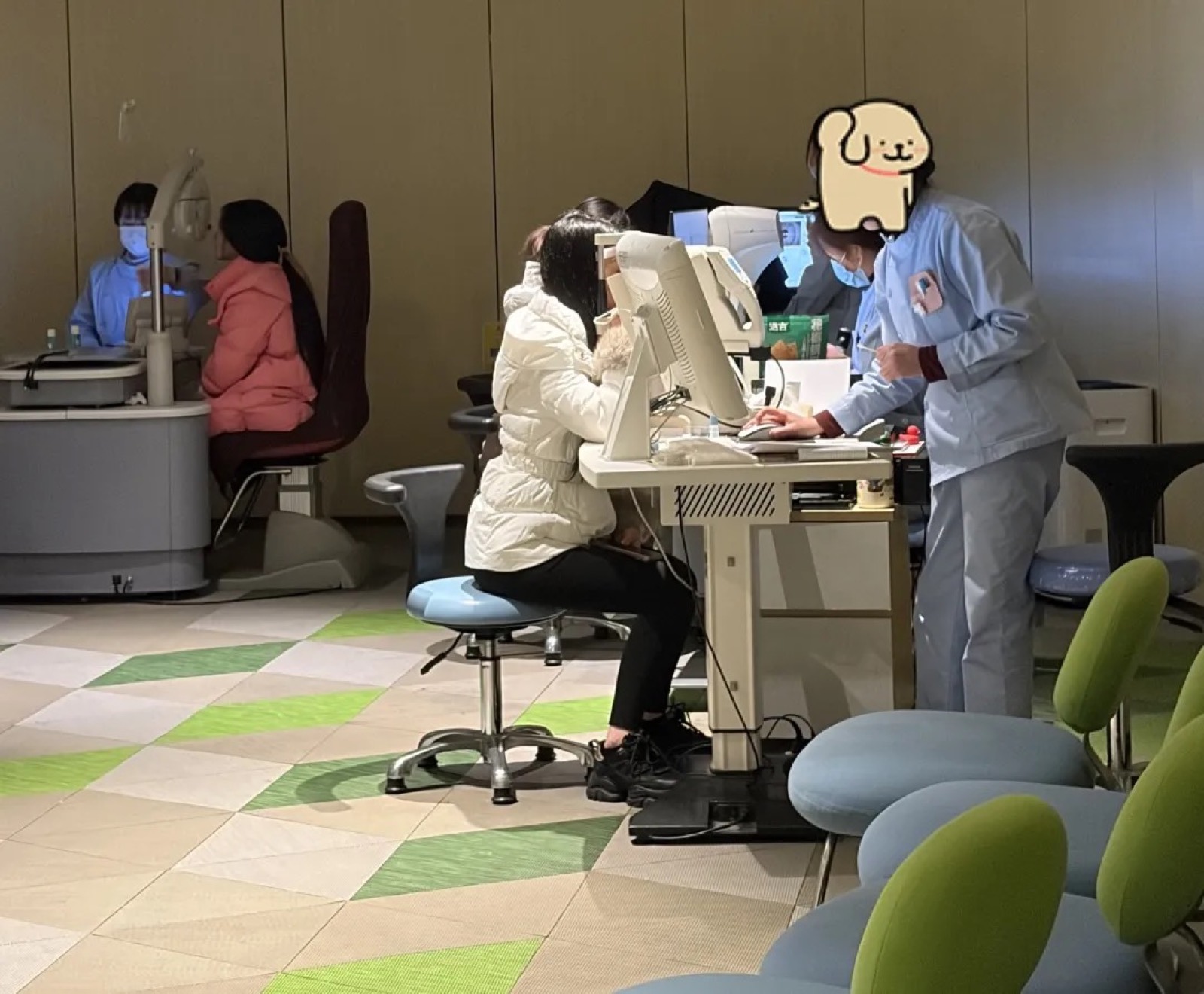 好纠结……想做近视手术，选激光，还是ICL？配图