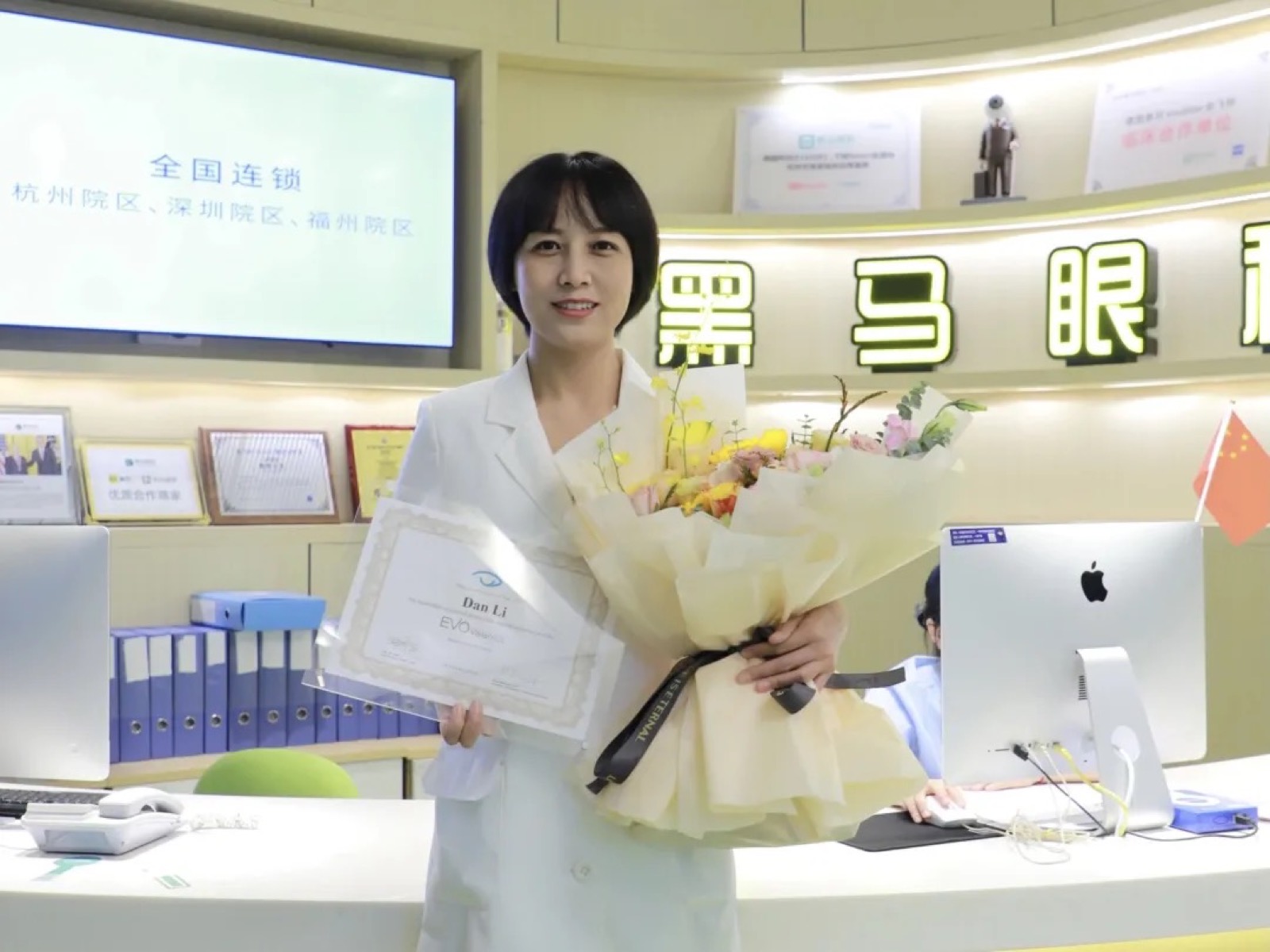 往眼睛里放东西，想想都怕？ICL的25个真相，看完再抖！配图